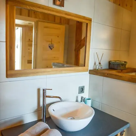 Bed & Breakfast La Grange D'aldare D'hotes 4*