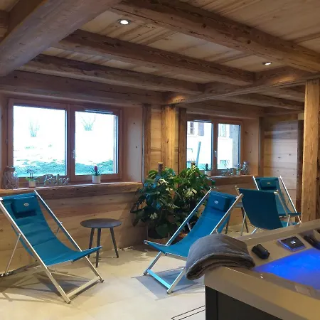 La Grange D'aldare D'hotes Bed & Breakfast 4*