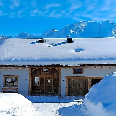 La Grange D'aldare D'hotes 4*